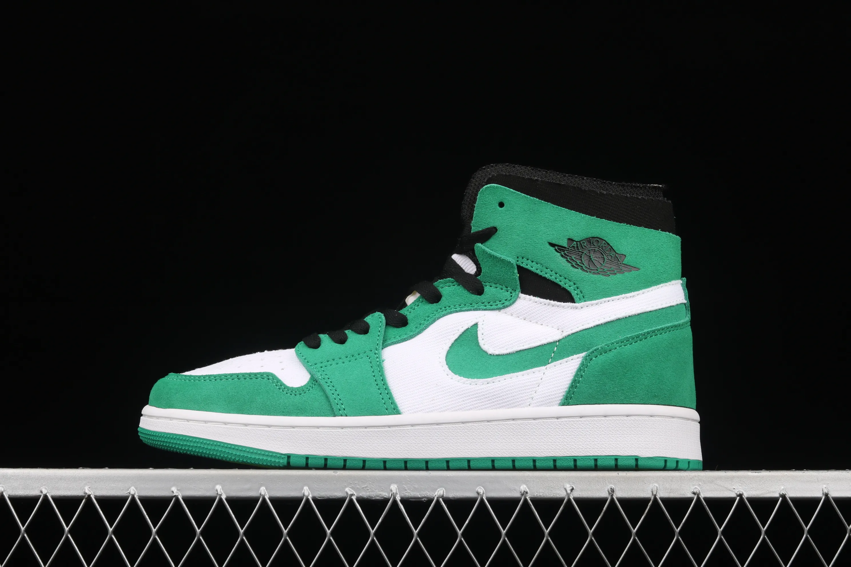 All categories Air Jordan Jordan series basketball shoes Air Jordan 1 High G version Air Jordan 1 Zoom CMFT "Stadium Green" AJ1 Joe 1 white and green stitching CT0978-300